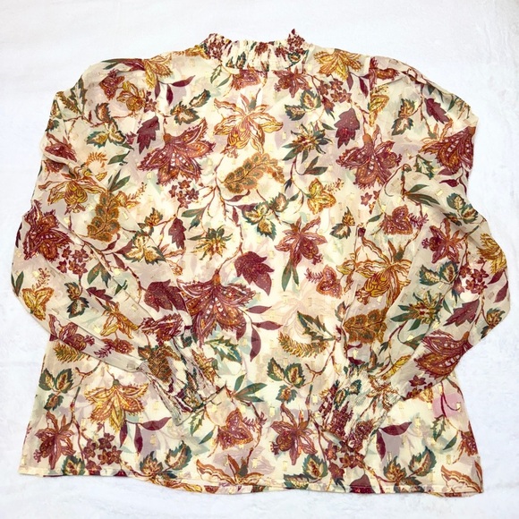 Flying Tomatoes size M Mesh Light Floral Print Women's Top - Picture 2 of 4